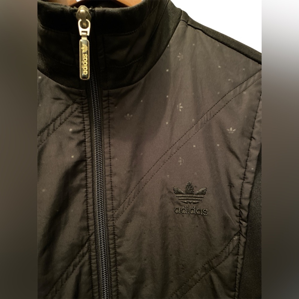 VGUC Adidas Track Warm Up Zip Up Jacket Triple Black All Over Logo Size Medium